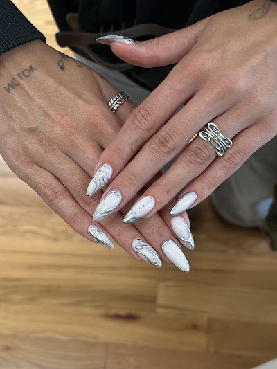 Hera’s Russian Manicure Nail & Beauty Salon – SoHo NYC