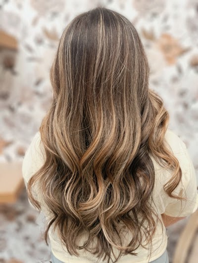 Amanda's Hair Lounge