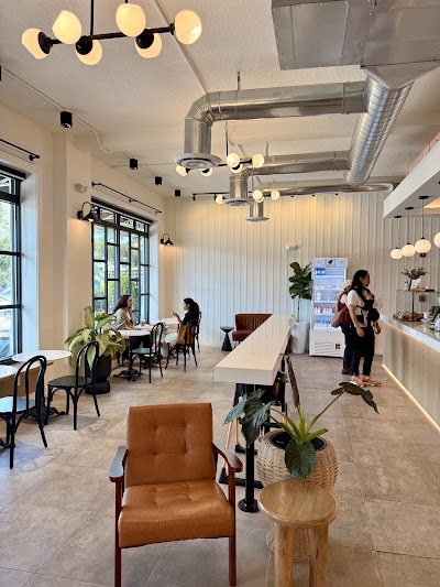 Underdog Coffee and Bread Annandale