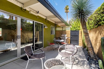 The Desert Star Studio Suites