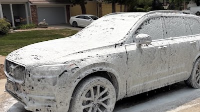 Detailing cars