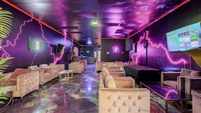 VIVID SMOKE & LOUNGE Orlando