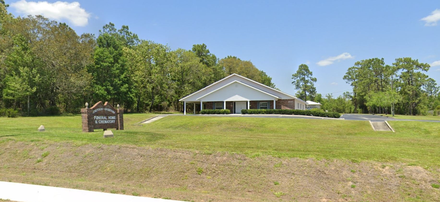 Johnson-Overturf Funeral Home - Interlachen Chapel