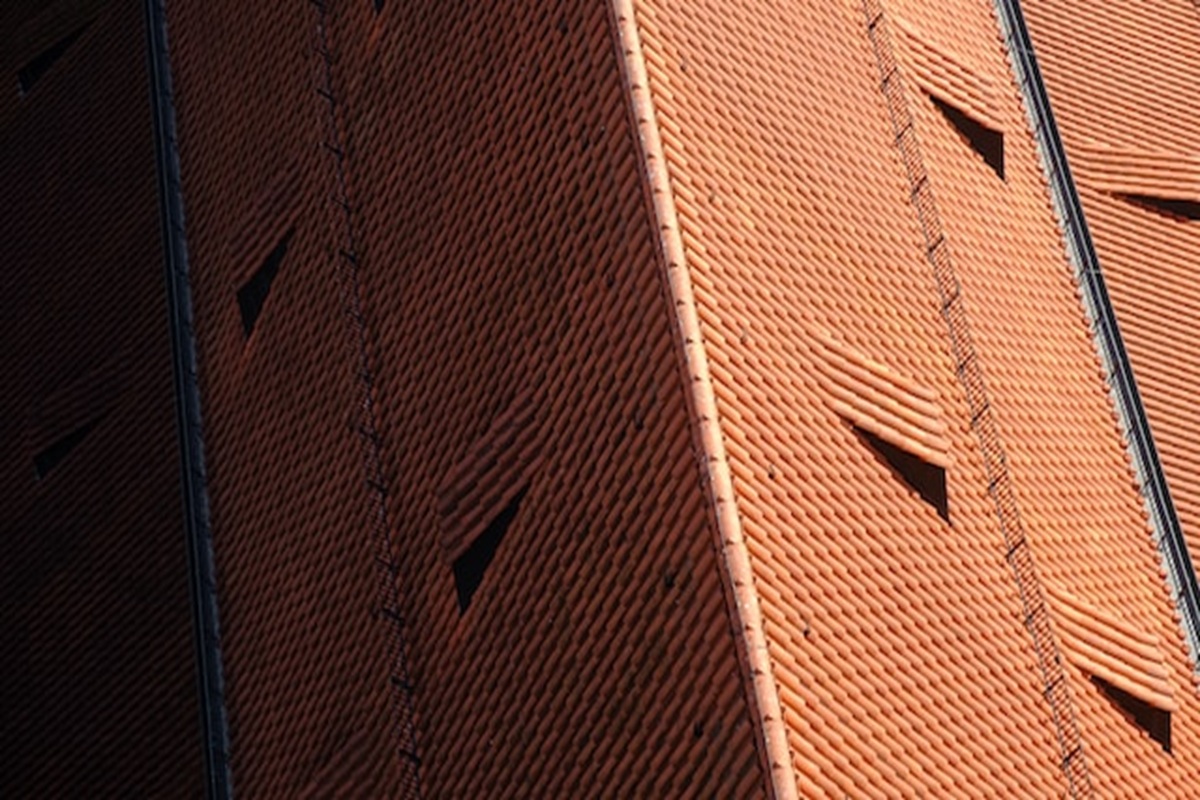 Essential Roofing Guys (Oakland, CA)