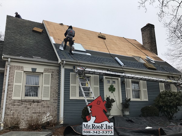 MR. ROOF. INC