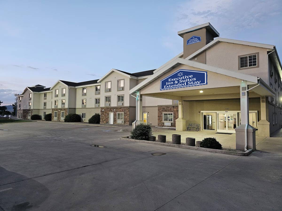 Executive Inn & Suites