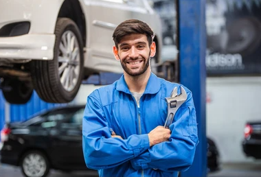 Bandya Mama : The Garage Genius