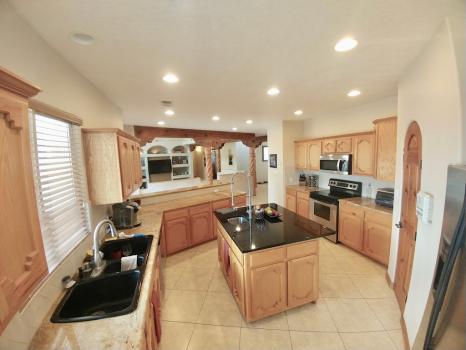 Sarah Lopez Realtor® Owner/CEO Pristine Properties at Keller Williams Realty