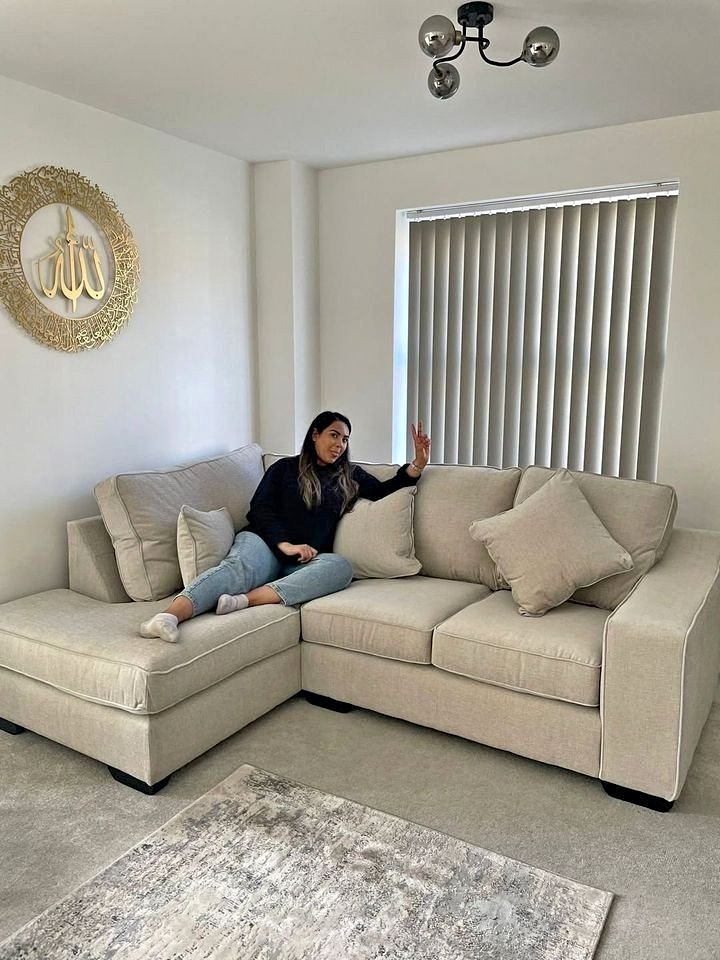 Royal Furnish Hub