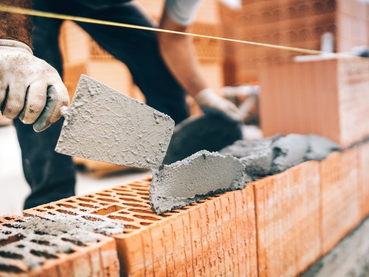 A-Z Construction & Restoration