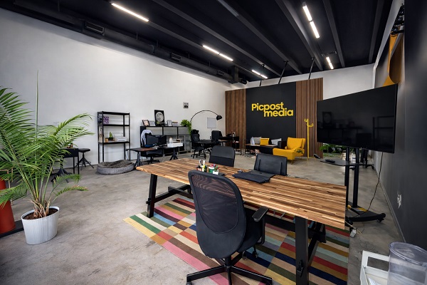 Picpostmedia