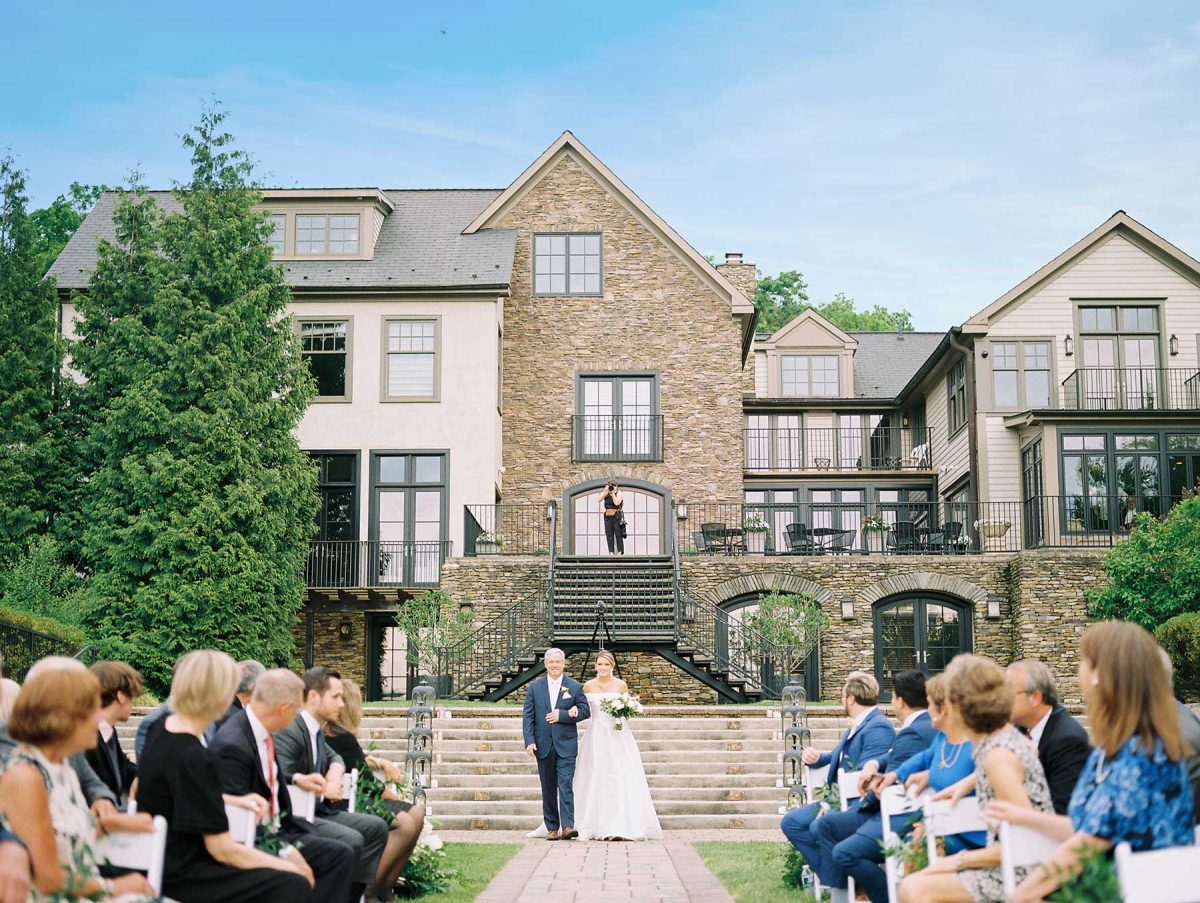 The Lake House Inn