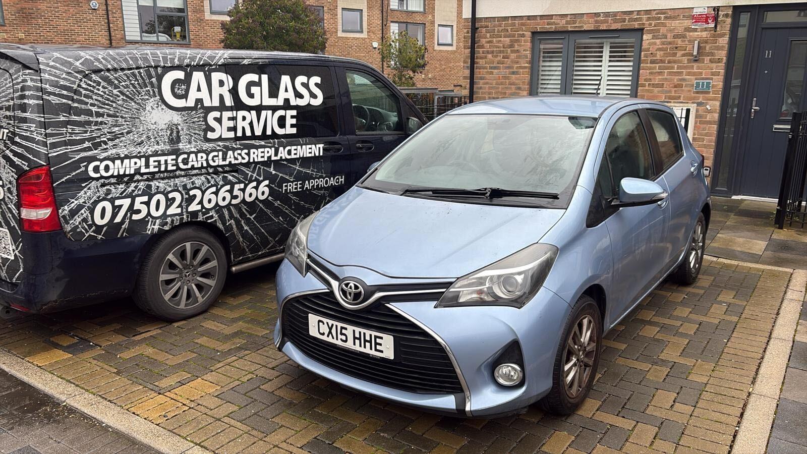 Car Glass Service - Windscreen Repair & Replacement London