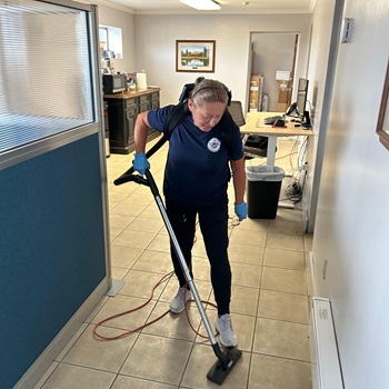 Somos Commercial Cleaning Service