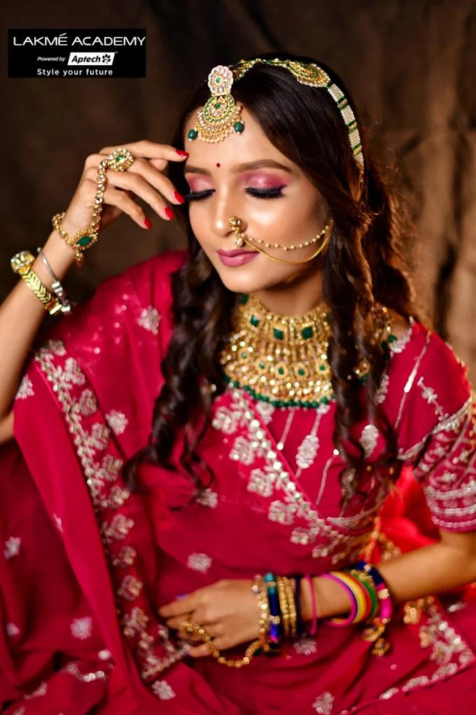 Lakmé Academy Powered By Aptech:-Hair Styling Course in Satellite Ahmedabad