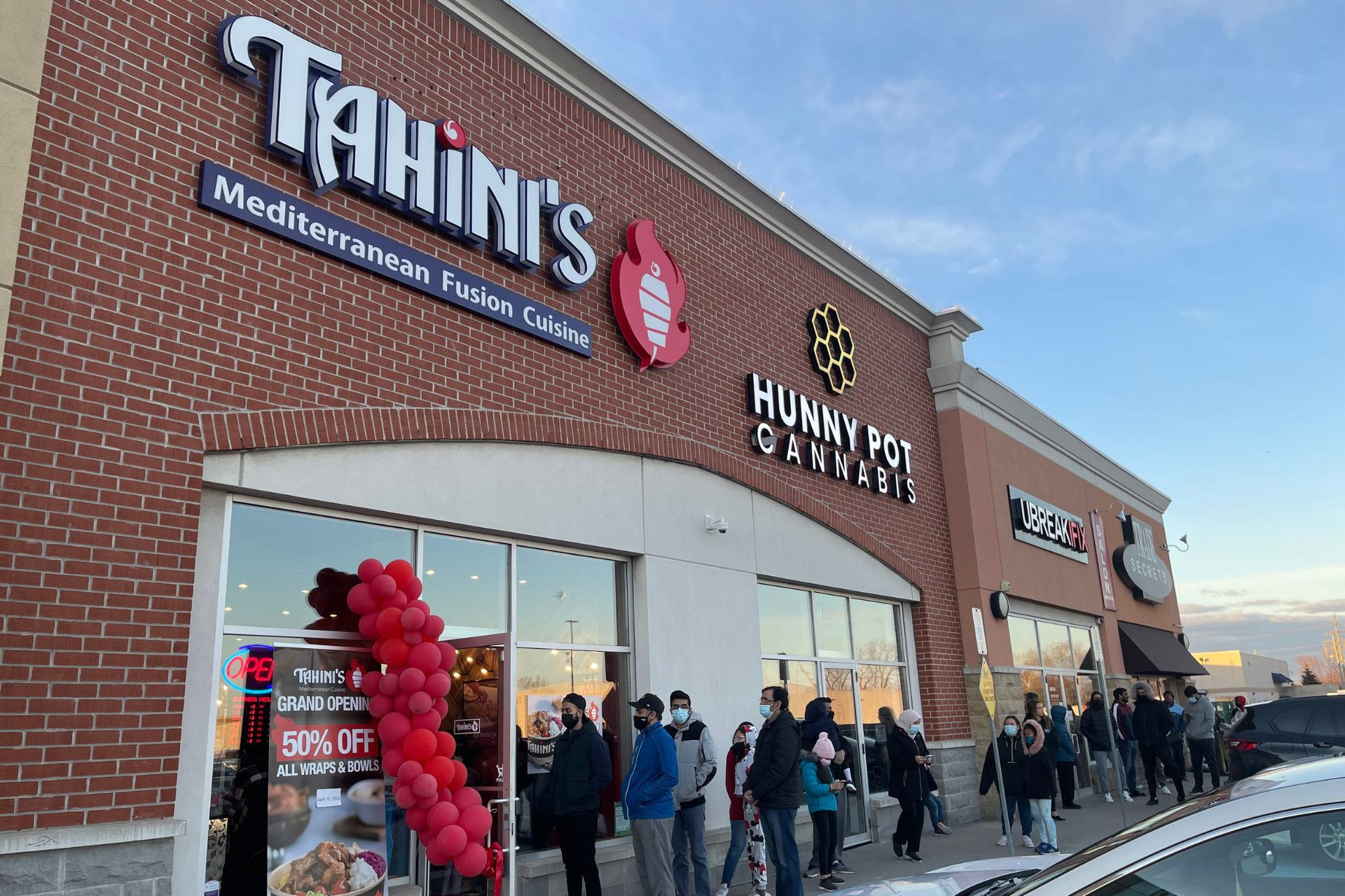 Tahini's Pickering – Brock Rd