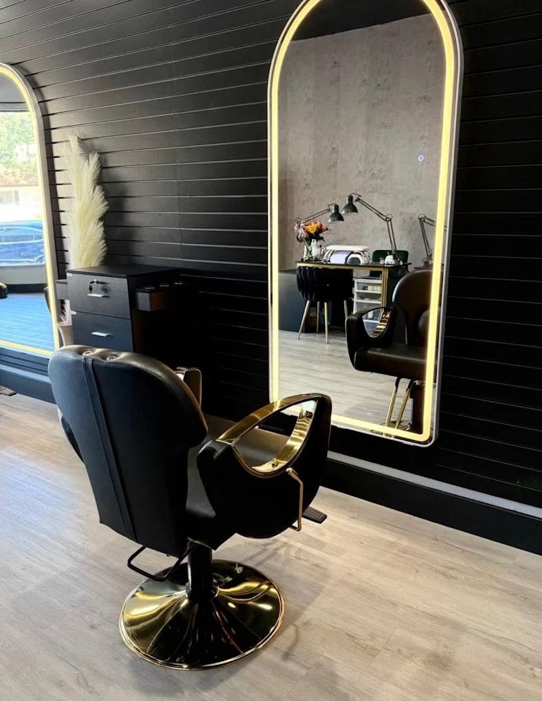 Private beauty lounge