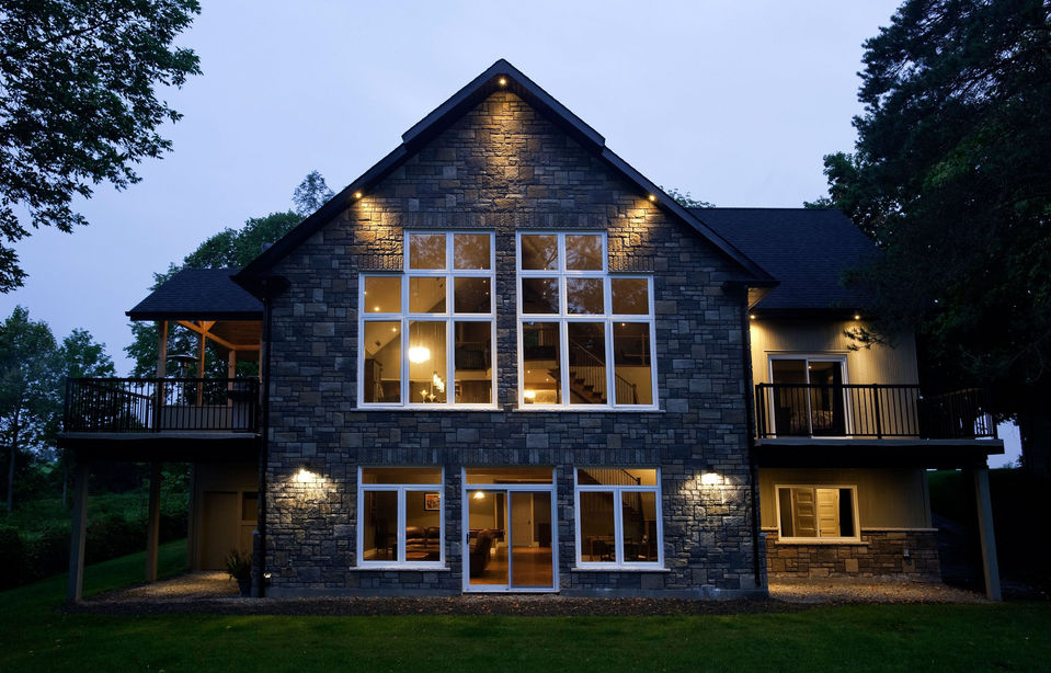 Right Frame Windows and Doors Ltd.