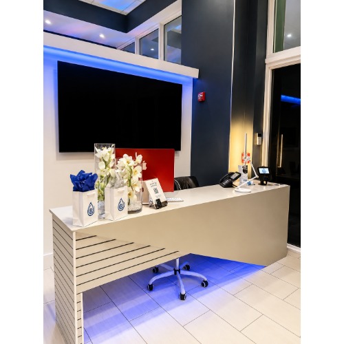 Refresh - Aesthetics & Wellness