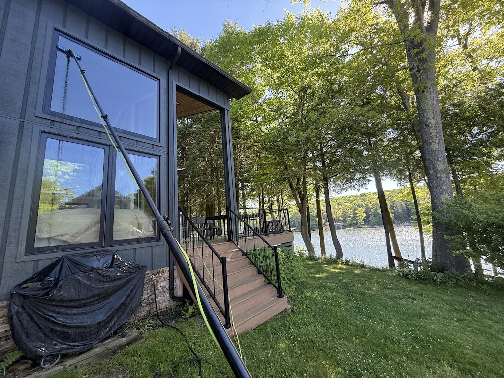 Glass Gurus - Window, Gutter & Pressure Cleaning