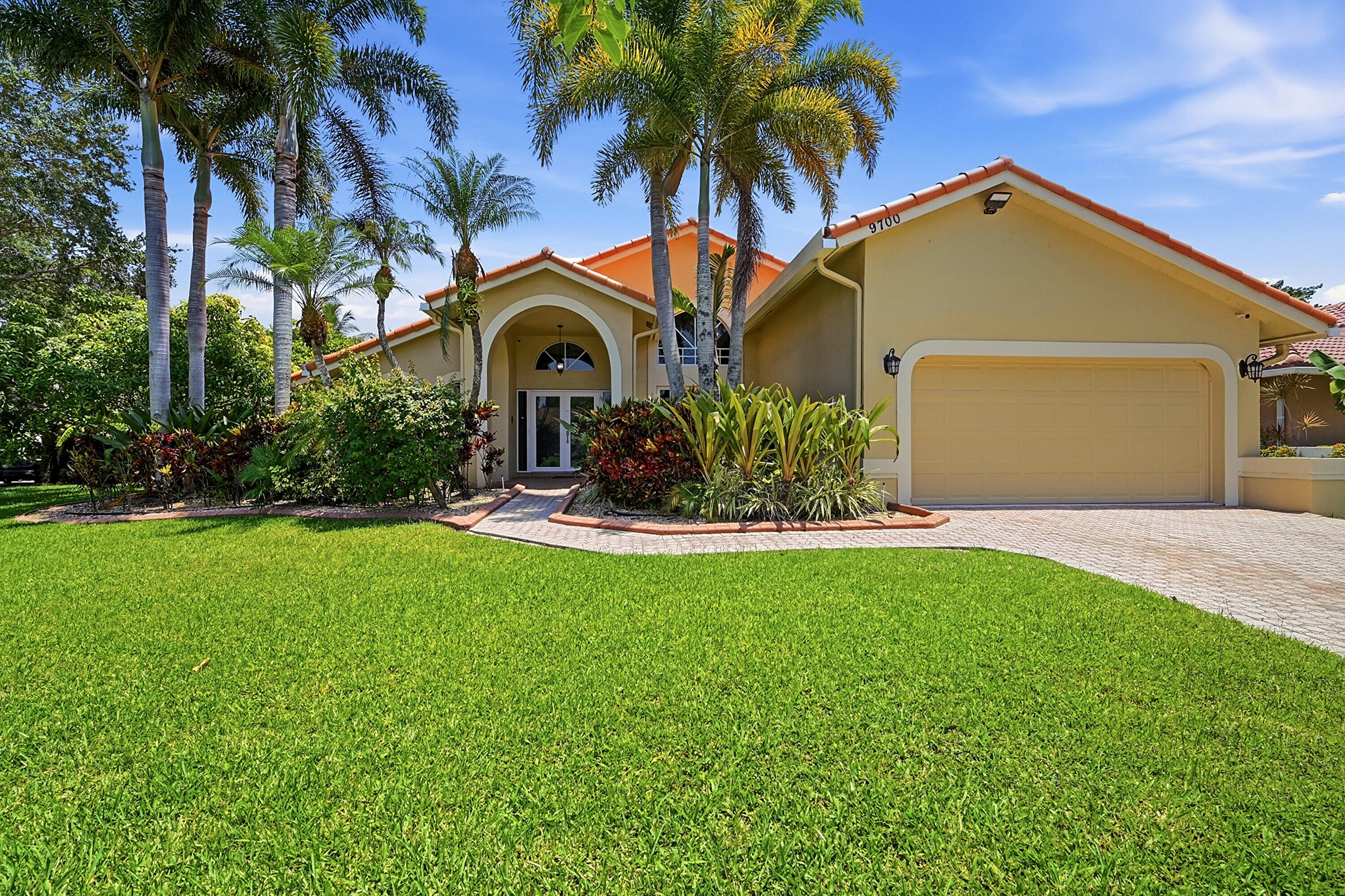 Mora Realty Davie