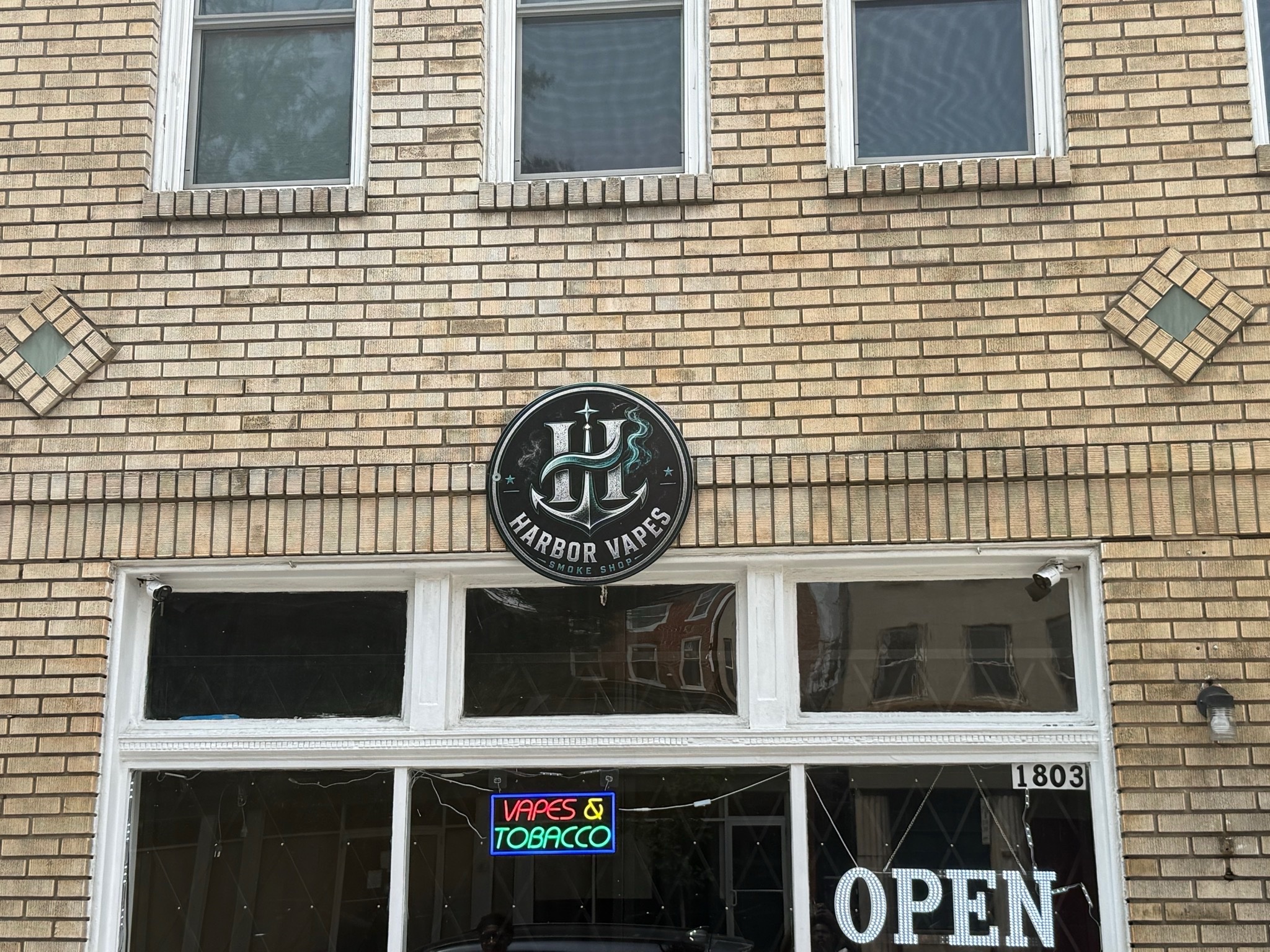 Harbor Vapes Smoke & Tobacco Shop