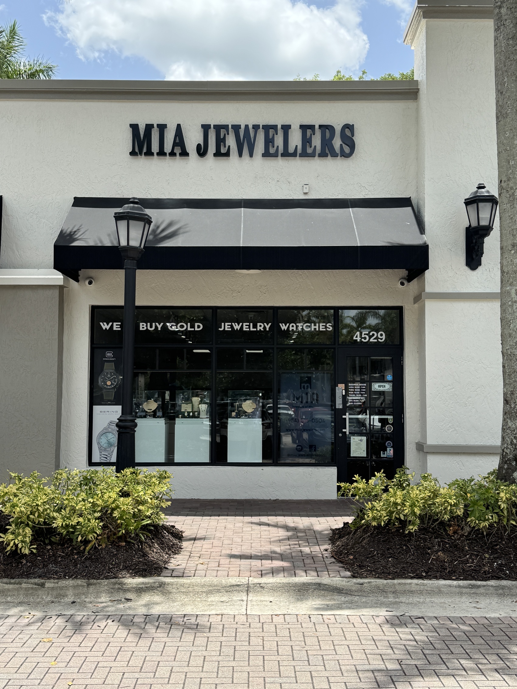 Mia Jewelers of Weston