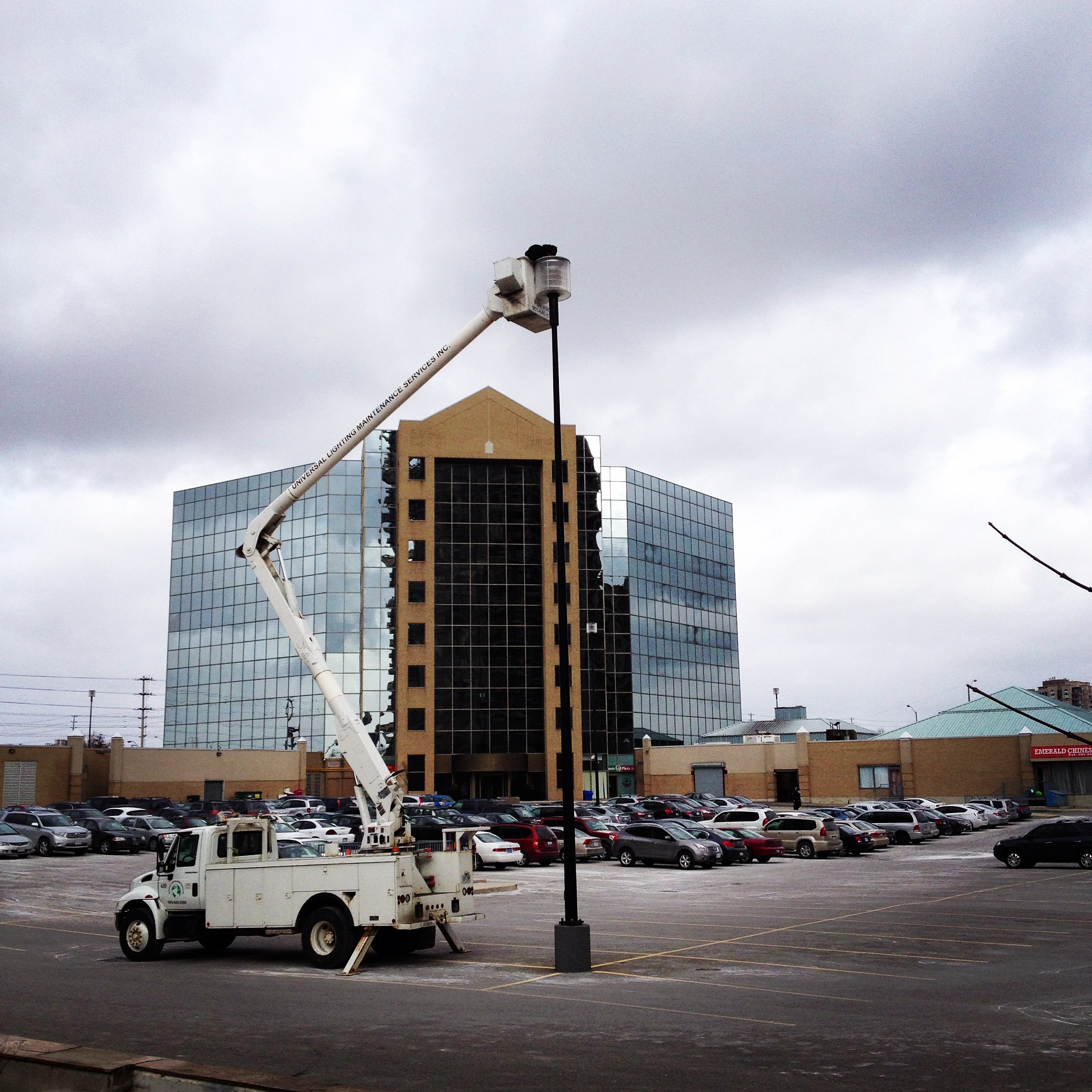 Universal Lighting Maintenance Services
