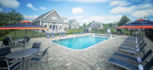 Vacation Newport | Accommodating Newport