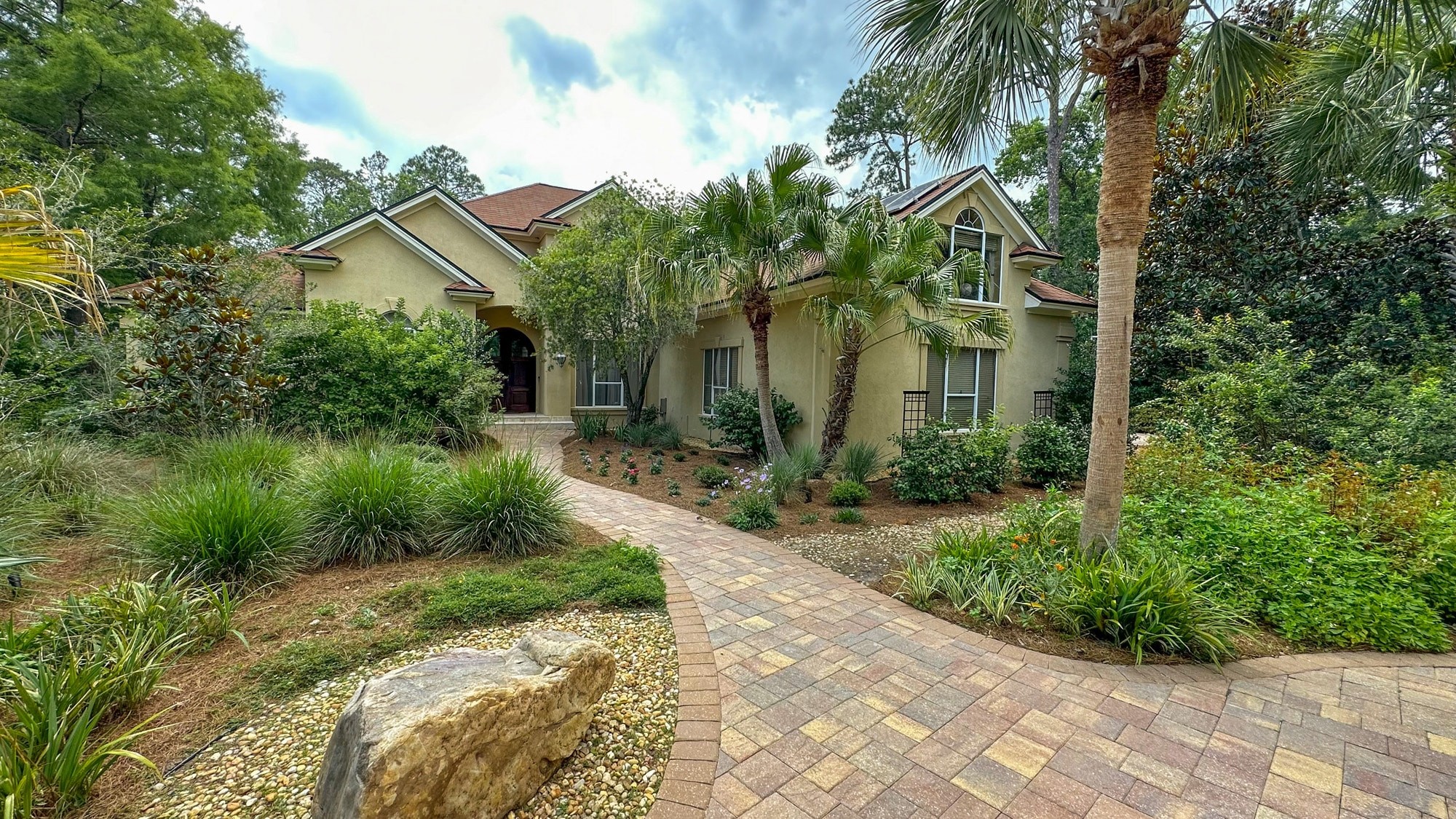 Cape Strong Lawn Care